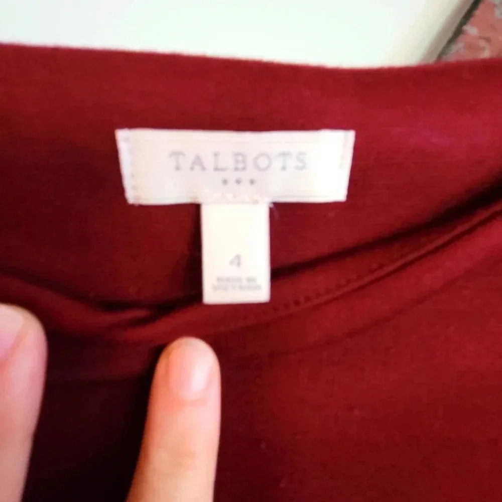 Talbots Merino Flounce Sleeve Knee Length Sweater Dress Size 4 - Picture 3 of 3
